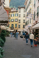 Gardasee - Die Einkaufstraen in Desenzano